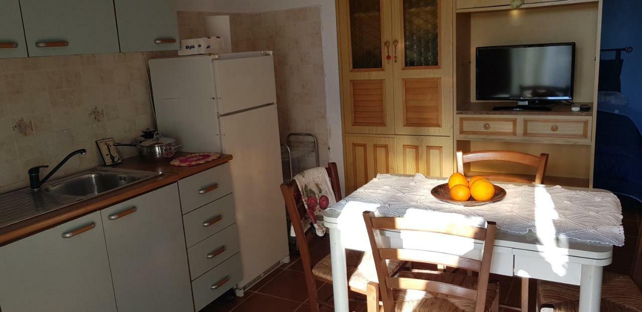 Appartamento Monolocale con giardino indipendente Nuoro  Esterno foto